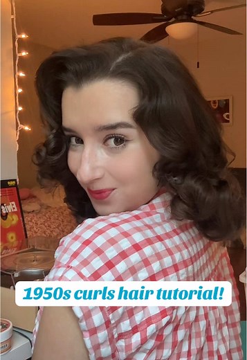 1950s Curls Hair Tutorial for Vintage Style