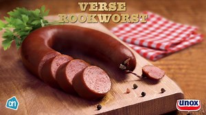 Zin in heerlijke winterkost? Probeer onze nieuwe Unox Authentiek gerookte verse rookworst. Je vindt ‘m in het koelschap exclusief bij Albert Heijn. Deze week krijg je ook nog eens de tweede voor de halve prijs! | Unox