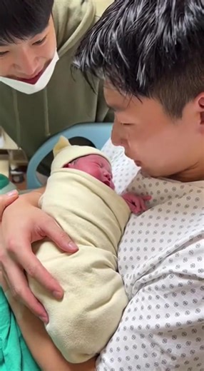 Korean Male Birth Vlog: An Unexpected Journey