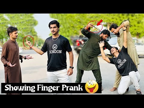 Showing MiDDle Finger Prank ‪@MastiPrankTvOfficial‬