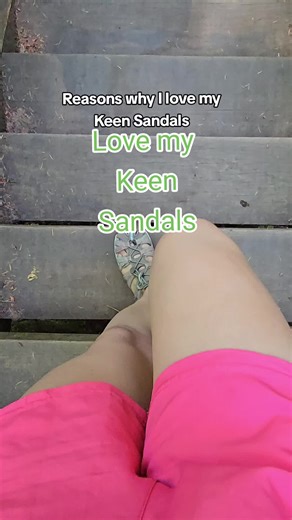 I absolutely love my Keen Women’s Whisper Closed Toe Adventure Sandals for hiking on rocky trails that lead to rivers or waterfalls in the summer. These sandals protect my toes from all the rocks I kick while on the trail and helps me from falling while walking over slick rocks in rivers or creek crossings. #keen #keensandals #rei #watersandals #watershoes #summerhiking #oregon #optoutside #optoutdoors #oregon #hiking