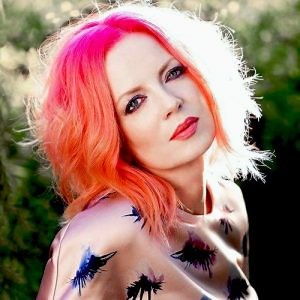 Shirley Manson: Bio, Height, Weight, Measurements