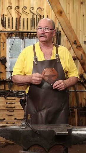 forging the Horse Shoe Nail Hook - #shorts