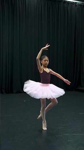 What a Skirt Reveals About Ballet Technique