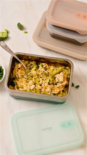 Nicole Addison, RD, MHSc on Instagram: "EASY MEALS WITH LESS DISHES IN 2026?? SIGN ME UP! #ad @bentgo MicroSteel Heat & Eat Containers have been game changing when it comes to meal prepping! The containers come in 4 different sizes and are microwave, oven and freezer safe so you can prep and reheat your meals all in one container! The containers contain zero plastic and have an airtight and leak proof lid perfect for on the go! For these alfredo chicken bakes all you need is: **Recipe serves 5 b