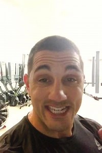 Tired of messing around with playlists at the gym? Crossfit champion Jason Khalipa has a fit tip for you! | FIT RADIO