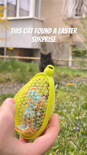 Flexible easter eggs