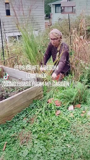 My Besom. crafting part 1 using grass from my garden #herbalwitch #besom #witchtok #folkwitch #craftywitch #artsncrafts #halloweencrafts