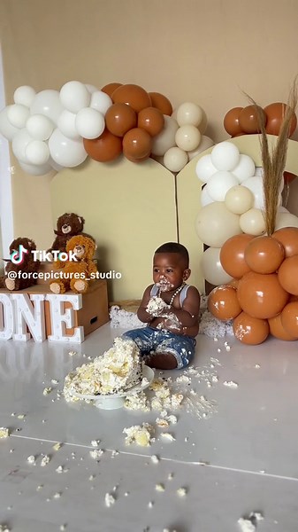 1st Birthday Photoshoot in Studio - Capture Precious Moments