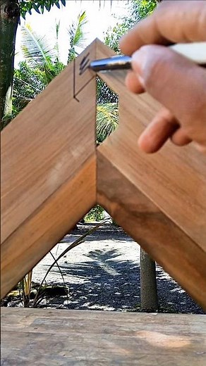 Creative way to combine hexagonal wood. #woodworking #carpenter #woodscraft #wood #diy