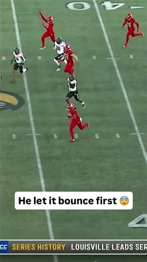 98-yards on the return TD 🔥 #louisville #accfootball #collegefootball
