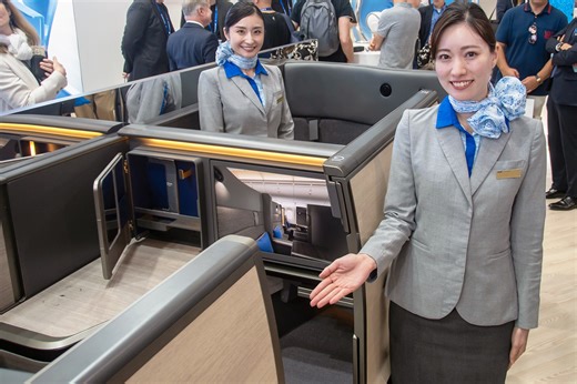 【超快適】ANAの"個室型"ビジネスクラスシート「THE Room FX」座ってみた！✈️ (4/4)