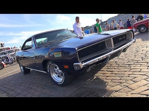 1969 Dodge Charger R/T 440 - Angry V8 Startup Sound and Revs!