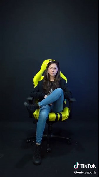 Gamer Style with Onic Mute Shoes Challenge