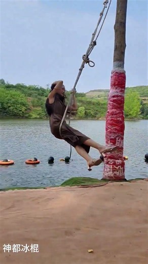 I envy neither mandarin ducks nor immortals, I only envy you two swinging on the swing. #funny #cute