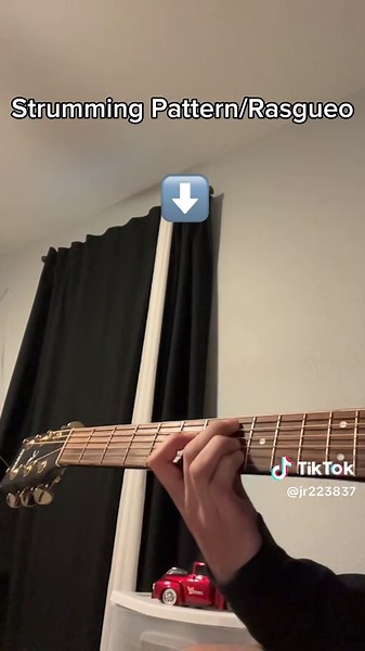 Me Matas acordes guitarra fácil | Eslabón Armado cover