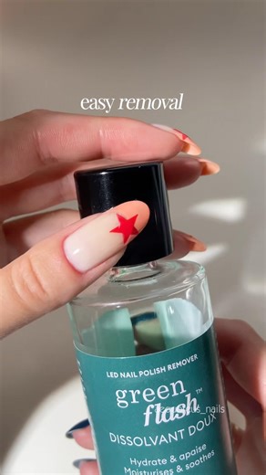 It feels like magic every time! 15% off the Manucurist green flash system via the link in my bio 🫶