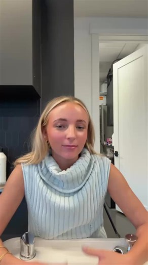 Girl close your eyes and just enjoy😂 #fyp #hairwash #salon #hairtok #hair