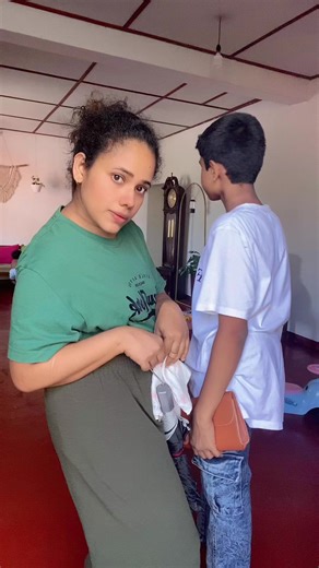 😂😂😂 #sinhalacomedy #lady_yesh #momandson #සිංහලcomedy #jokes