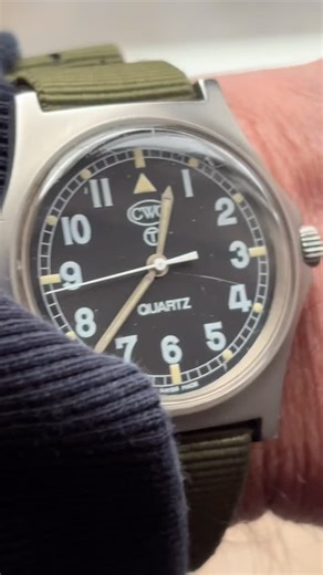 Russ on Instagram: "@cwcwatch #g10 #rm555 from 1995 on the wrist today. Zulu diver strap to match the rugged go-anywhere nature of this beauty. #whatsonyourwrist ?? #watchesofinstagram #watches #relojes #stracerwatches23 #armbanduhr #watchfam #militarywatch #cwc #royalmarines #military #cwcwatchcompany #cwcfatboy #g10fatboy #militarywatch #militarywatches #vintagemilitarywatch #fieldwatches #fieldwatches #natostraps #vintagewatchstraps #vintagewatches #watchoftheday #watchcollector #watchcollect