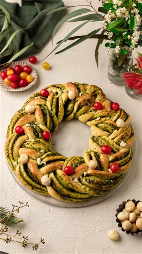 Anthea on Instagram: "This pesto bread wreath has layers a buttery brioche-style dough and homemade macadamia nut pesto! It's the perfect centrepiece for the holidays, and your guests will never know it's vegan, eggless and dairy-free! It's much easier to make than it looks and I've included step-by-step images/instructions in the blog post. Comment RECIPE PLEASE and I'll DM you. Or find the recipe on my blog, linked in my bio x"