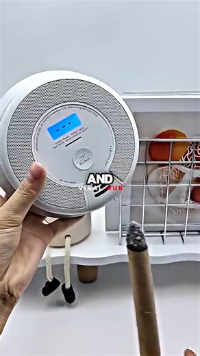 Snoop Dogg’s INSANE Smoking Trick 😱😂 | Hip Hop Mag