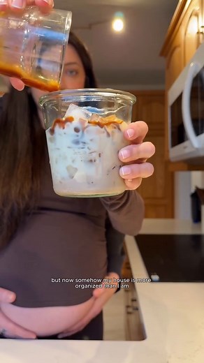 Smarter living starts at home 🏡✨ With the Samsung SmartThings app and connected appliances, everyday routines run more seamlessly - so you can focus on what matters most. 📷: @itslivb #TeamSamsung #ad #SamsungBespoke #SmartThings