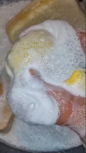 2.8K views · 72 reactions | Sponge Squeezing ASMR pouring the fake rinse on this beauty, my saved bucket 画 so thick & creamy  | Ivy Sponge | Facebook