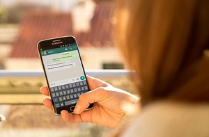 Bei WhatsApp fett, kursiv & durchgestrichen schreiben - So einfach geht‘s