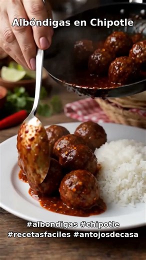 Albóndigas en Salsa de Chipotle 🌶️ | Receta Fácil y Deliciosa