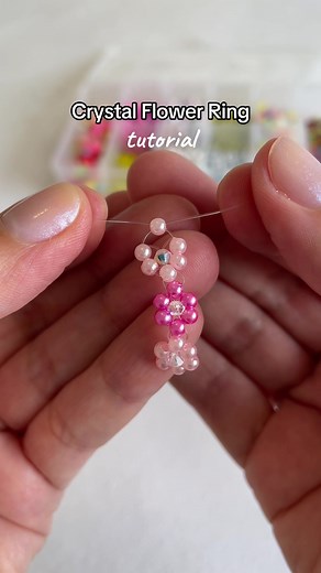 Crystal Flower Ring Tutorial: DIY Beaded Jewelry
