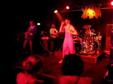 Yellowman Blueberry hill / live, Berlin 2009
