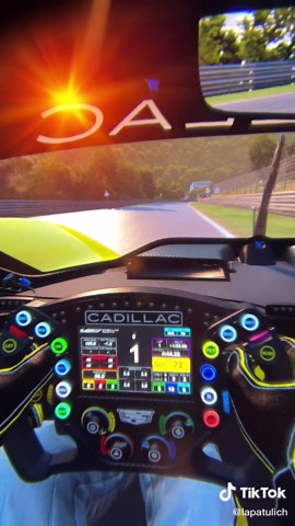 Ultimate VR Sim Racing Experience for Car Enthusiasts