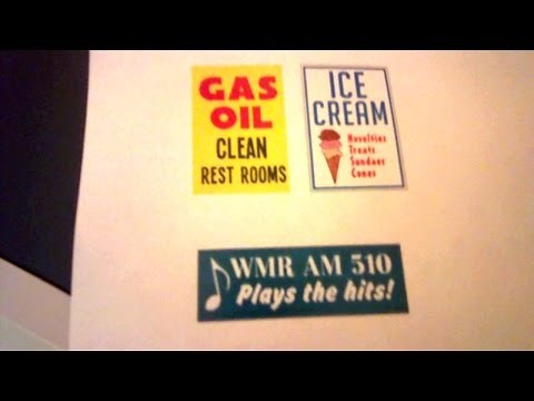 How To Make Your Own O Scale Signs with GIMP