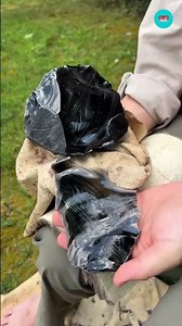 The Sharpest Stone on Earth Obsidian Explained! 😱