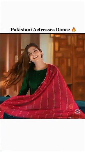 Pakistani Actresses Dance 🔥 #yumnazaidi #hibabukhari #haniaamir #laibakhan
