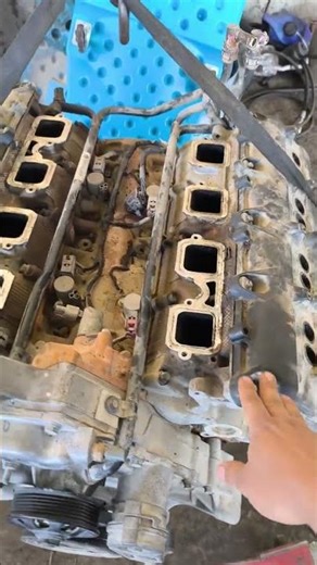 6.4cc grand cherokee engine sound