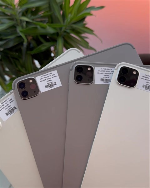 1.1K views · 15 reactions | ស្តុកកំរ M2 chip iPad Pro 11” 256gb sim-WiFi តម្លៃតែ 8xx$ 99% Free charger screen protector 081 354 789 017 254 789 066 254 789 | ប្រេសុីដង់ ហាងលក់ទូរសព្ទ័ដៃទំនើប - President PhoneShop | Facebook