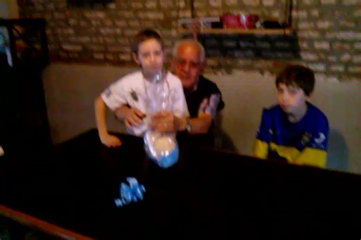 las piñas que me comía en la boca si le hablaba así a mi vieja