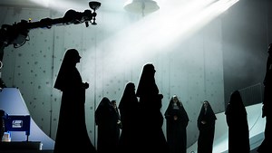 Sancta-Skandaloper über Nonnen löst Übelkeit im Publikum aus – kath.ch