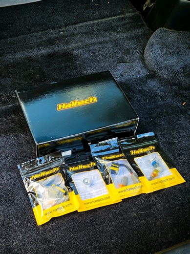 Upgrading with the Haltech UC-10 Digital Display