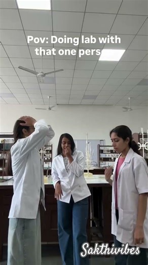 Pov: Doing lab with that one person 🤣 | Insta Id : _komal_sharmaaaaa | #laboratory #collegelife