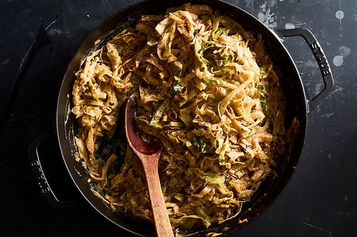 Suspiciously Delicious Creamed Cabbage