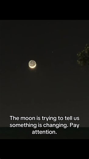 Waxing Crescent Moon: What It Means & How It Happens
