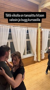 Tällä viikolla on tanssittu Hämeenlinnassa ja Kangasalla, hidasta valssia ja buggia 🥰 Sunnuntaina olisi Creatilalla mahdollisuus seuraajien vientikurssilla tanssia lattareita. Myös su 15.2 West coast Swing teemaan mahtuu myös mukaan. Lisätiedot linkistä: https://linktr.ee/hannatuominendance | Hanna Tuominen Dance
