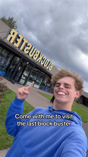 Visit the Last Blockbuster: Nostalgic Tour and What to See