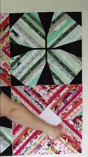 String quilt with spring vibes - check full tutorial how to make these large blocks and use up scrap
