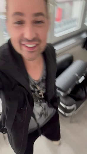 Hey Guys! I‘m alive and on my feet. No car accident on the highway! #fakeonyoutube #davidgarrett | David Garrett