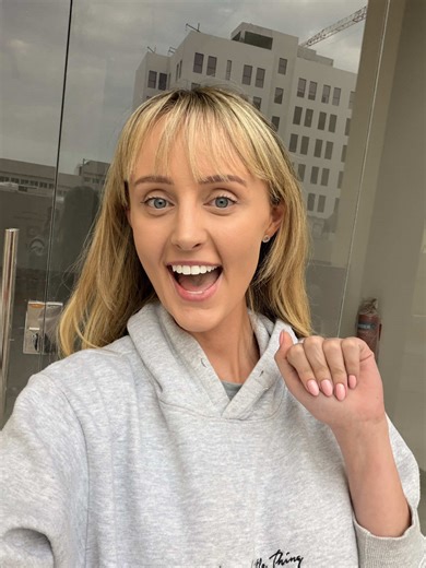 Took me a while of testing out lots of salons- but I got there and am now loyal to Tong Tong Nails 💅 They do the most amazing designs…. I just went basic this time but next time plan on something fun 🎉