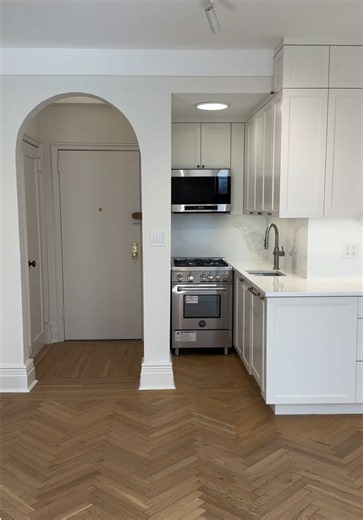 Some people see walls. We see possibilities. This Upper East Side kitchen had so much wasted potential. By opening up the layout and designing a custom wrap-around kitchen with custom cabinetry and countertops, we transformed the heart of the home into a space that feels larger, brighter, and built for everyday living. Every renovation starts with a vision—the results speak for themselves. #KitchenRenovation #UpperEastSide #NYCContractor #BeforeAndAfter #KitchenRemodel